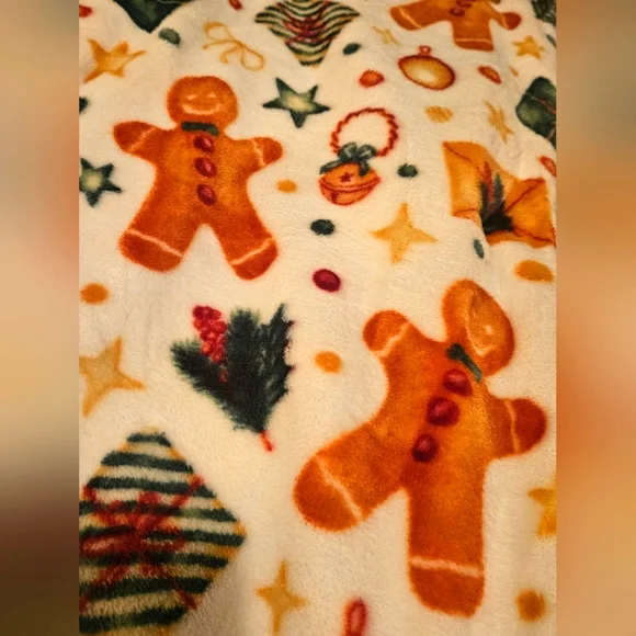 Gingerbread Man Plush Throw Blanket Christmas Holiday 50x70 NWT - Picture 3 of 3
